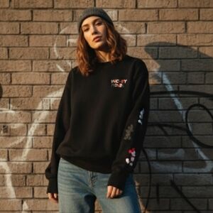 Uniqlo UT Disney Mickey Mouse Black Crewneck Sweatshirt L